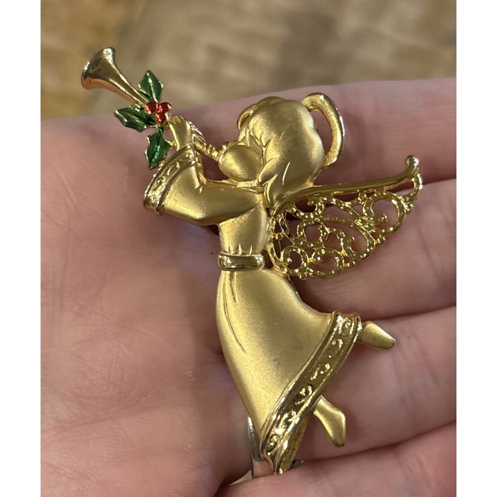 Vintage Angel Christmas Cherub Trumpet Brooch Enamel Holly Gold Tone Holiday